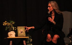 Hilarie Burton on Park Views stage October 14th, promoting her newest book Grimoire Girl.

(Photo by Angie Ratana.)
